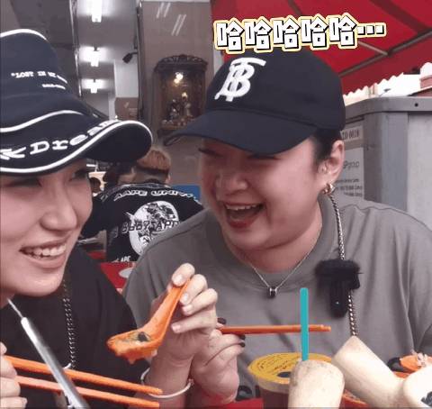 昨晚，我們在新加坡芽籠紅燈區吃雞，是怎樣一種體驗