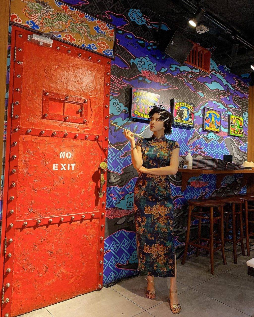 冰箱后方藏着它🐲 深藏暗处的神秘“龙堂”暗黑聚餐地点😎 拉开这扇门,我就是老大