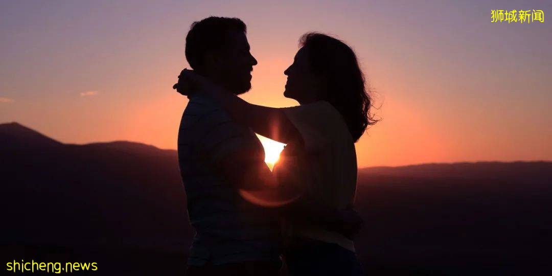 骗完亲爹骗女友!新加坡男子盗用20万+新币,称因被中国伙伴骗