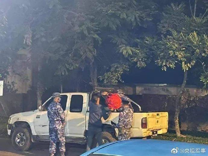 缅甸进入紧急状态!深夜扣押领袖,掐断电视信号!新加坡外交部提醒注意安全