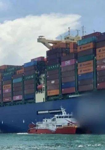 不幸男子摔进船井重伤 ,大风大浪中,民防救援惊心动魄,能否成功