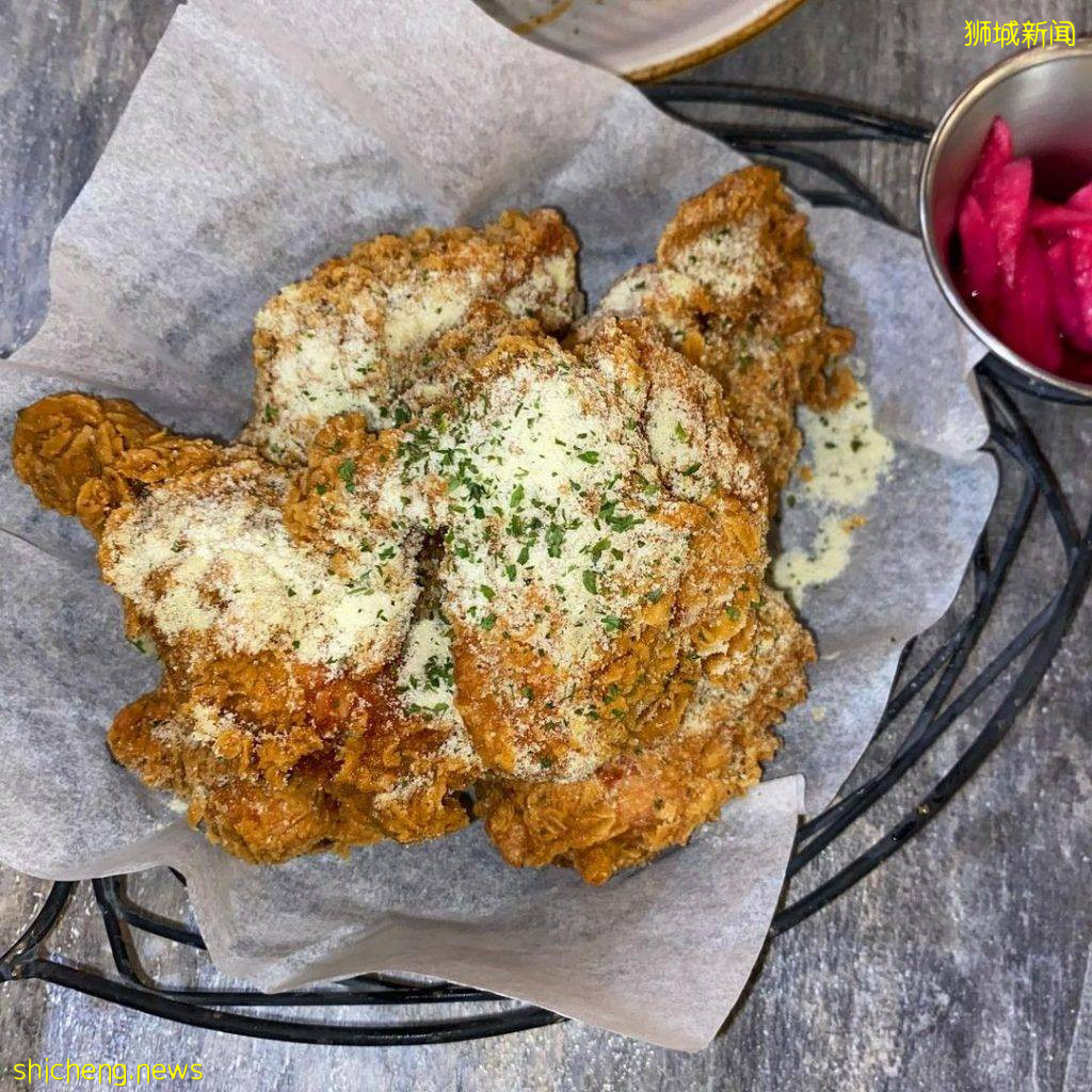 全民一起来吃鸡🍗新加坡“韩式炸鸡专卖店”大搜罗！今晚就来炸鸡配啤酒吧🍻 