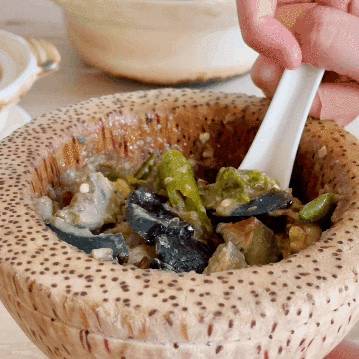 胖胖鸡携新装修强势回归!鸡公煲串烧自助买一送一,无限量供应