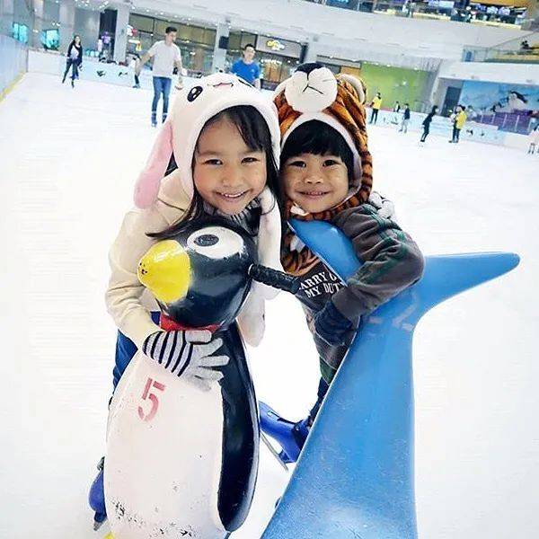 萬聖節入場免費!新加坡奧林匹克規模溜冰場,裝扮High起來