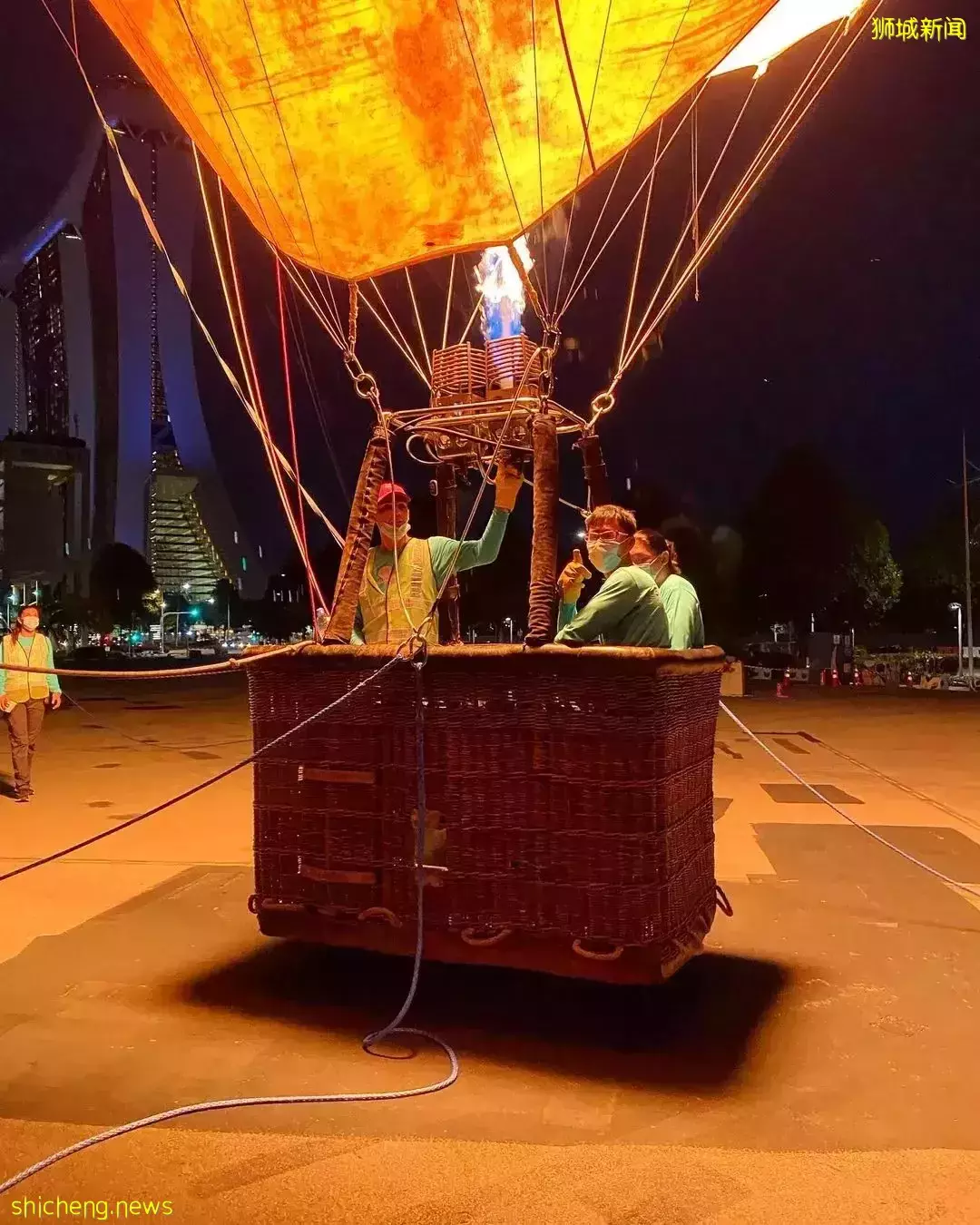 新加坡首个热气球终于来到滨海湾,看到价格我惊了