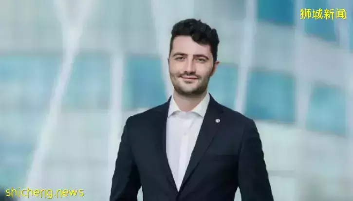 跨国，转行，学营销分析，他为自己开辟了一条职业新路径