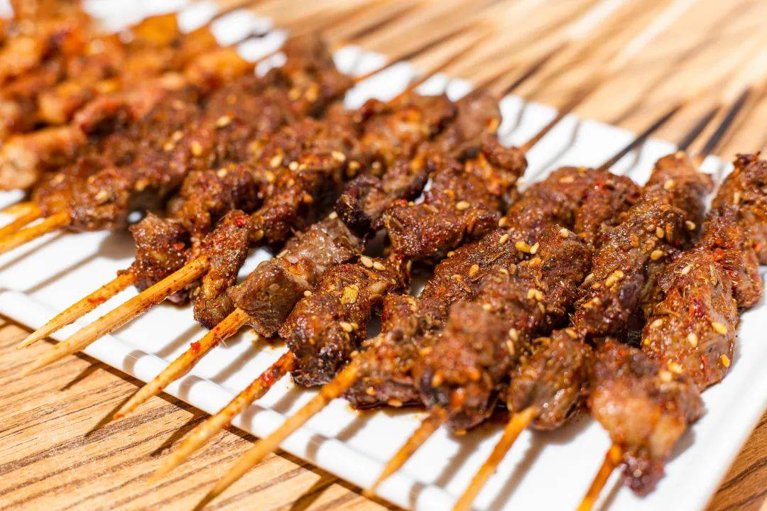 東北人烤肉坊8周年店慶!蒙古烤羊排半價吃!招牌海鮮統統只需8元