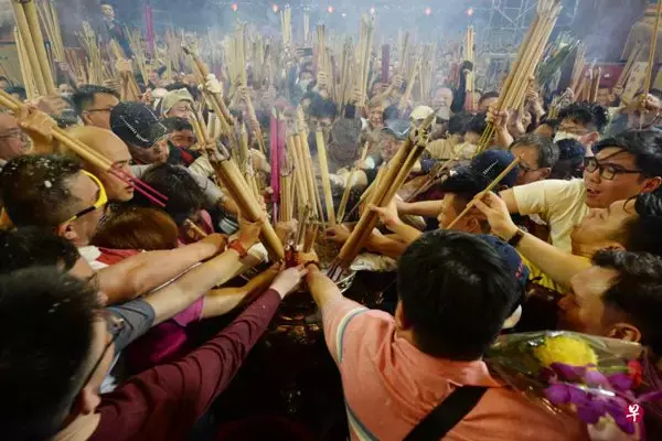 四马路 观音堂  除夕夜 抢头香 又取消