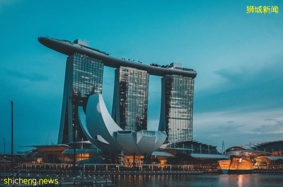 13所学校，1补习中心学生确诊！新加坡发11亿补助，部长：年底恢复旅游