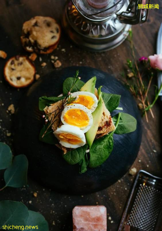 惊!吃个饭拍个照,在狮城再平常不过的事,竟然可能触法