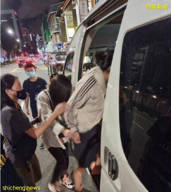 新加坡警察破门逮捕九名按摩女!没有买卖才能没有伤害!能不能不按摩