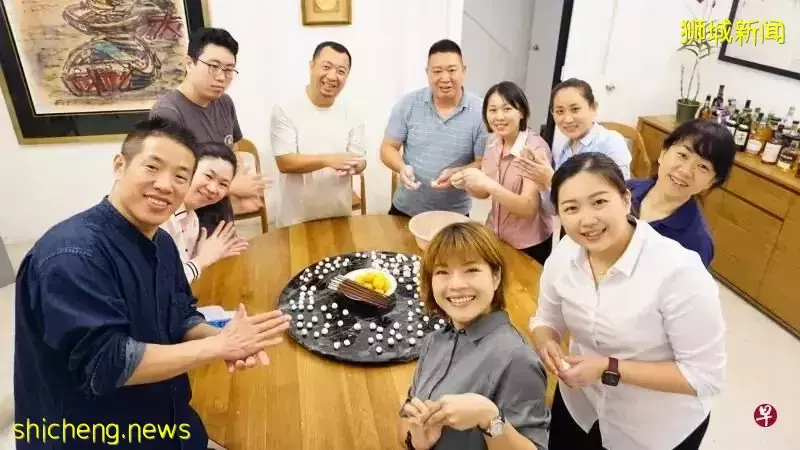 感谢3000员工疫情间付出 好老板派千元红包加薪两成！中国厨师来新加坡打工16年，晋升店长年薪6位数