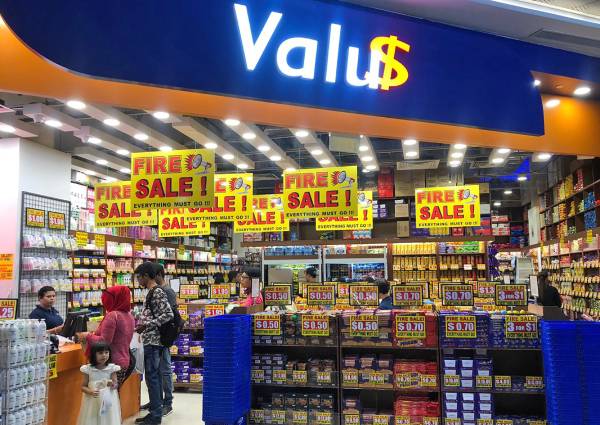 省錢秘籍！寶藏鄰裏平價百貨店大盤點，生活常用品超便宜地板價，完勝各大超市電商