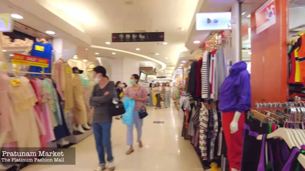疫情之下铂金时尚购物中心依然艰难存活