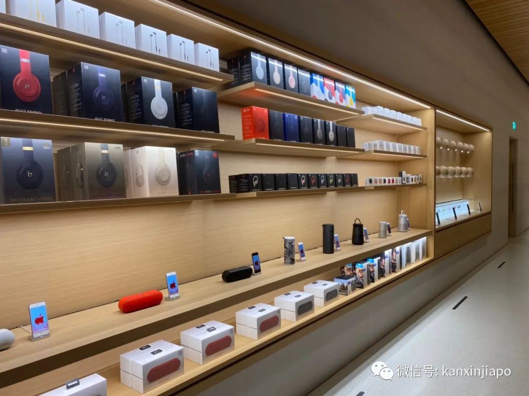 多图实拍科技感超强,逛全球首个水上苹果商店初体验