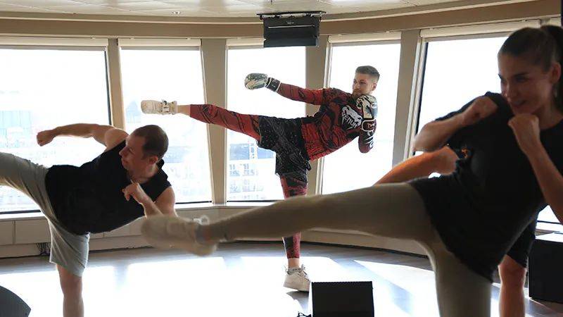 新加坡邮轮3晚$99！50米水滑梯、免费自助餐、海上烟花、魔术、舞台剧