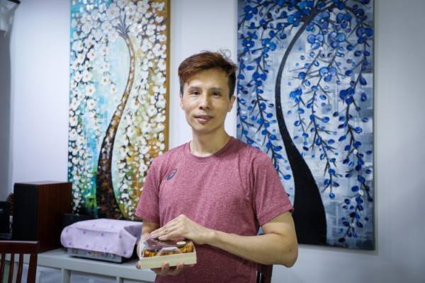 目睹阿叔掌掴小男生 工程师拍下视频协助 获赠蛋糕