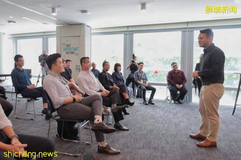 新加坡政府高效配置人力資源，看新航空姐如何轉型