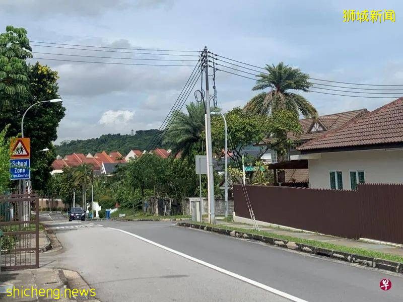 在那偏远的山头走一回新加坡最狭长的公园,看洋房、濒水组屋和明澈如镜的盘沙池