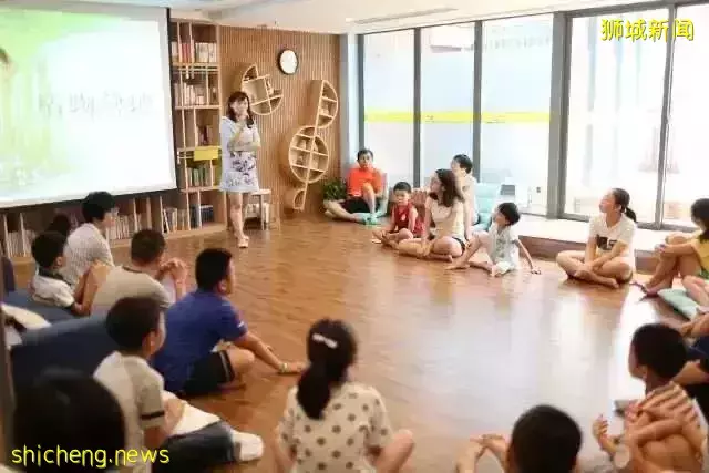 女记者为何要在疫情最严重时,独自带俩娃来新加坡上国际学校