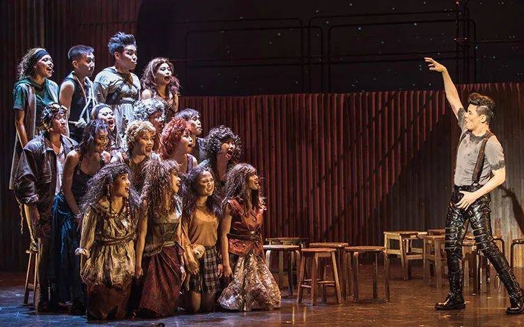 新加坡留学 一不小心，竟然成为全网第一“小作精”虞书欣的校友