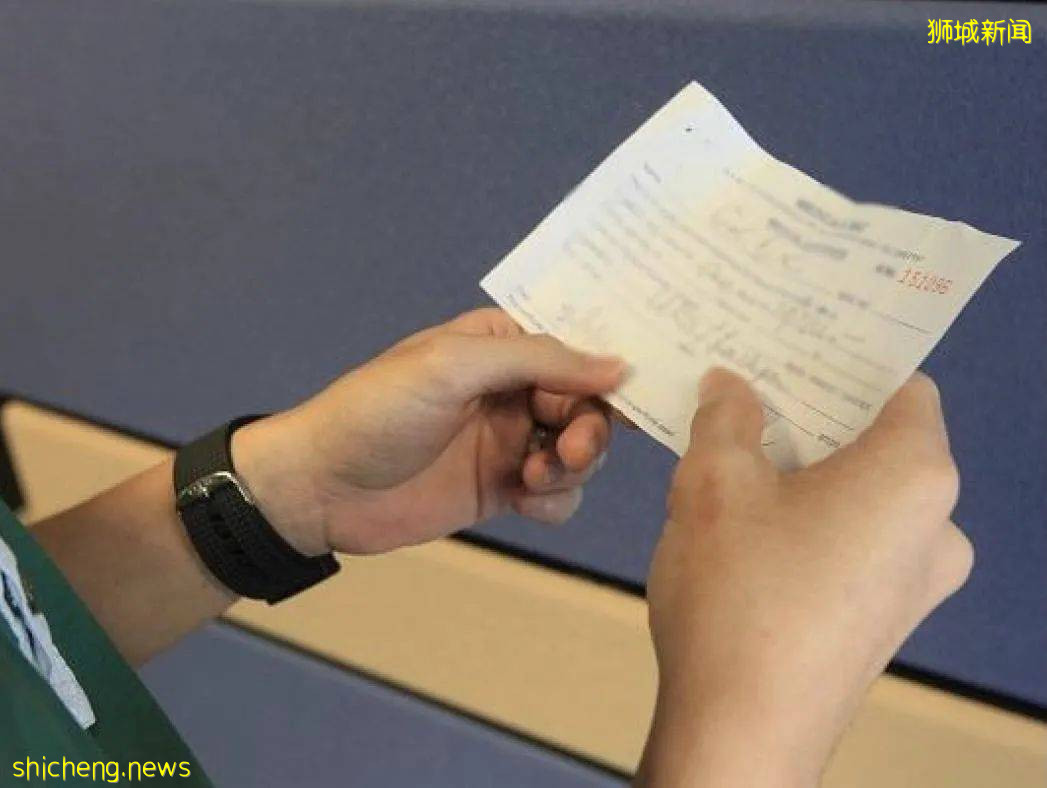 在新加坡确诊后,流程简化!无症状不就医,有症状最快10天解除隔离