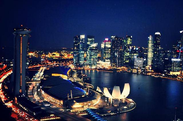 新加坡:吸金之城和包容之都