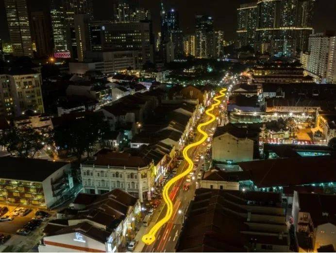 中秋明月夜,今宵歡樂多! 樂評牛車水燈飾