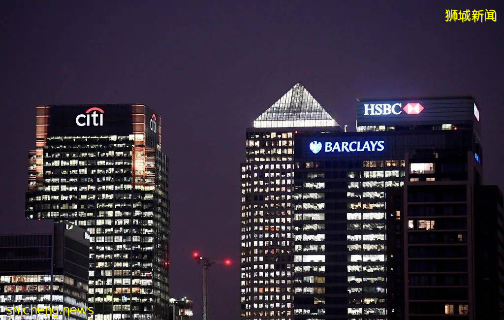 新加坡大量外籍医护人员辞职,半年人数翻倍!银行业也缺人招聘中