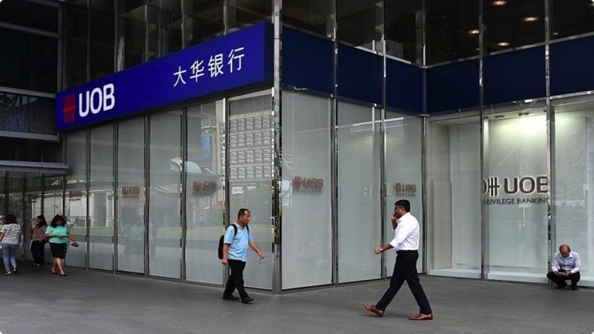 大华银行员工也准备加薪和升职了，员工今天笑嘻嘻