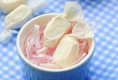 震惊!新加坡科学家公布春节零食热量,每吃一口就吞进半口脂肪!三招教你避免“过年肥”