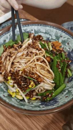 新加坡宝藏中餐馆，地道过桥米线免费送啦！见者有份