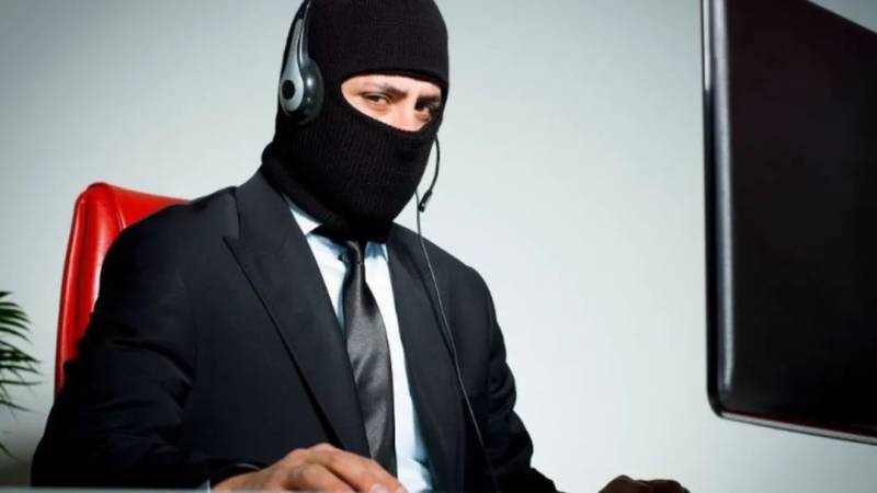 警惕！新加坡留學生差點被“移民局”電話詐騙100萬