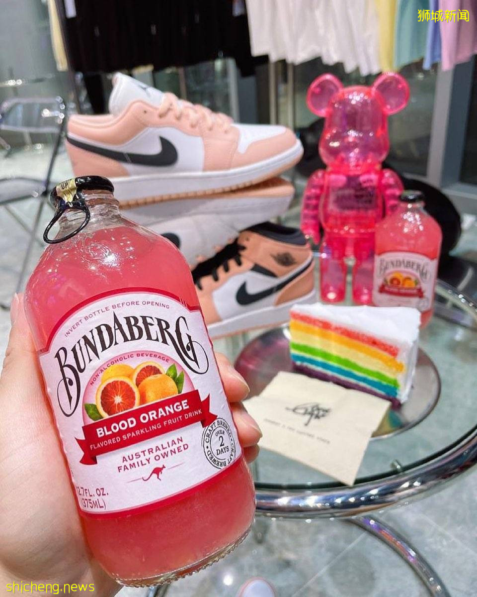 East Eight东八潮鞋店😎 又酷又飒的大品牌+限量版潮鞋聚集地！店里还设有饮料专区🥤 