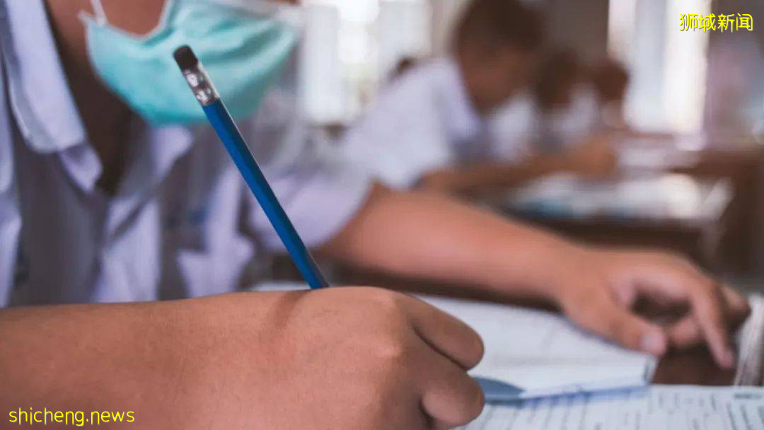 前天新加坡小六会考数学题竟难到爆！孩子大哭，家长纷纷诉苦