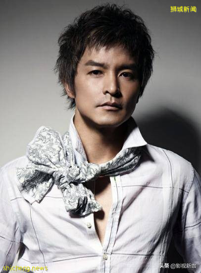 新加坡“國寶夫婦”亮相,一個拍一個演,這才是秀恩愛最高境界!