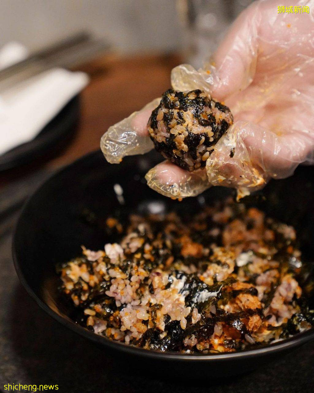 首個韓式木柴烤雞“Firewood Korean Chicken Restaurant”🤤 柴火清香+秘制醬汁、皮脆肉嫩+口感超正🔥