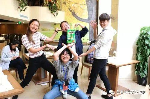 毕业月薪3至5万人民币!新加坡留学生有多少新福利