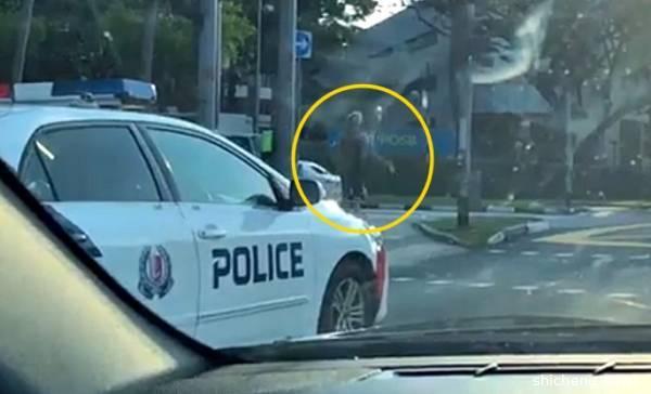 ◤新国启动断路器◢ 警察来了,快点跳起来 网民调侃:好会演