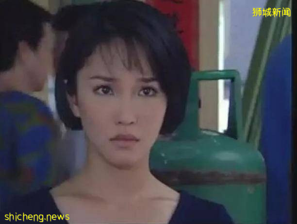 出生就登報紙的範文芳，出道27年仍然是“新加坡第一美女”嗎