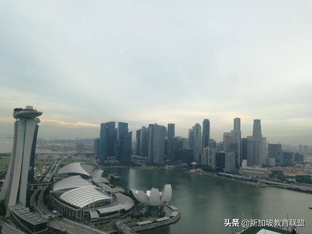 高考后申请新加坡留学，怎么办