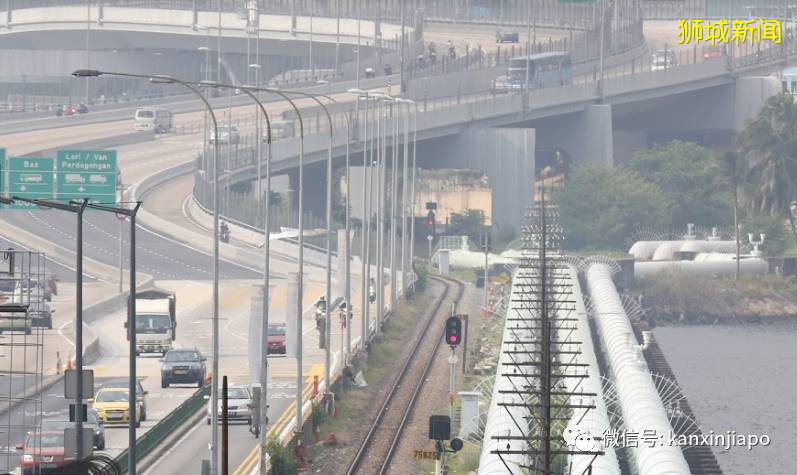 500名国际学生不能回新加坡,学校邮寄考卷、老师开直播