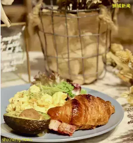 穿越了!边画画边喝咖啡,在新加坡体验欧洲艺术High Tea