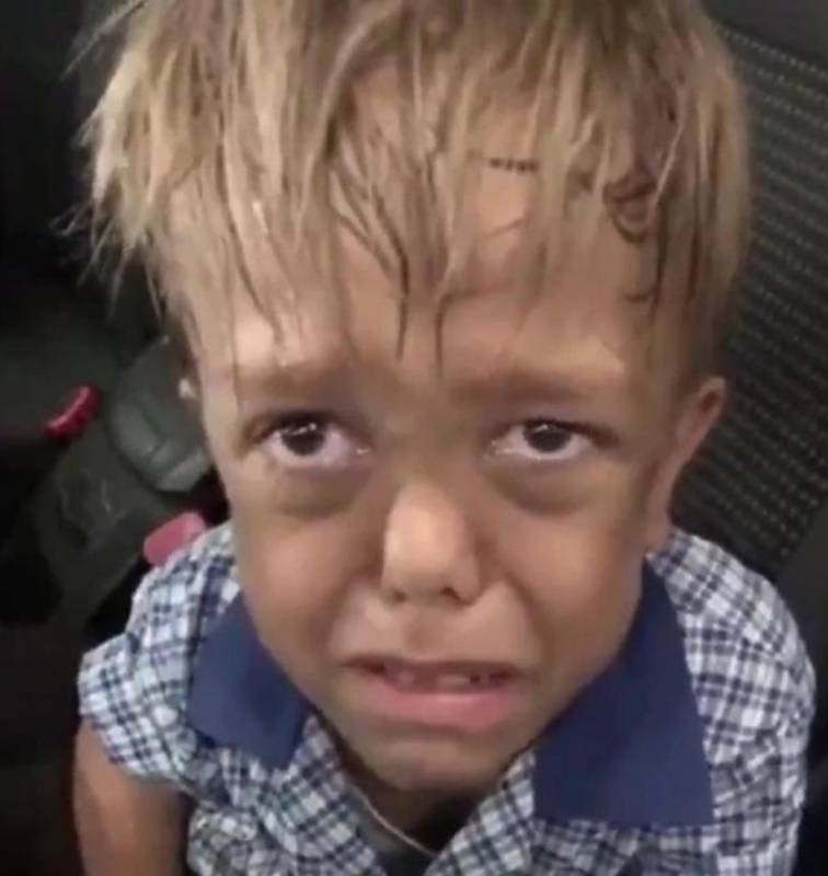 澳大利亚侏儒症小学生遭霸凌，新加坡体育公司总裁亲授防身术