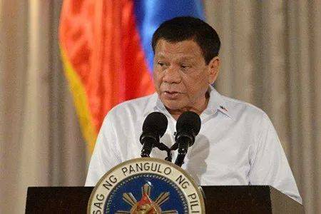 李顯龍發文祝賀拜登！拜登曾在新加坡街頭閑逛，買了一杯甘蔗汁