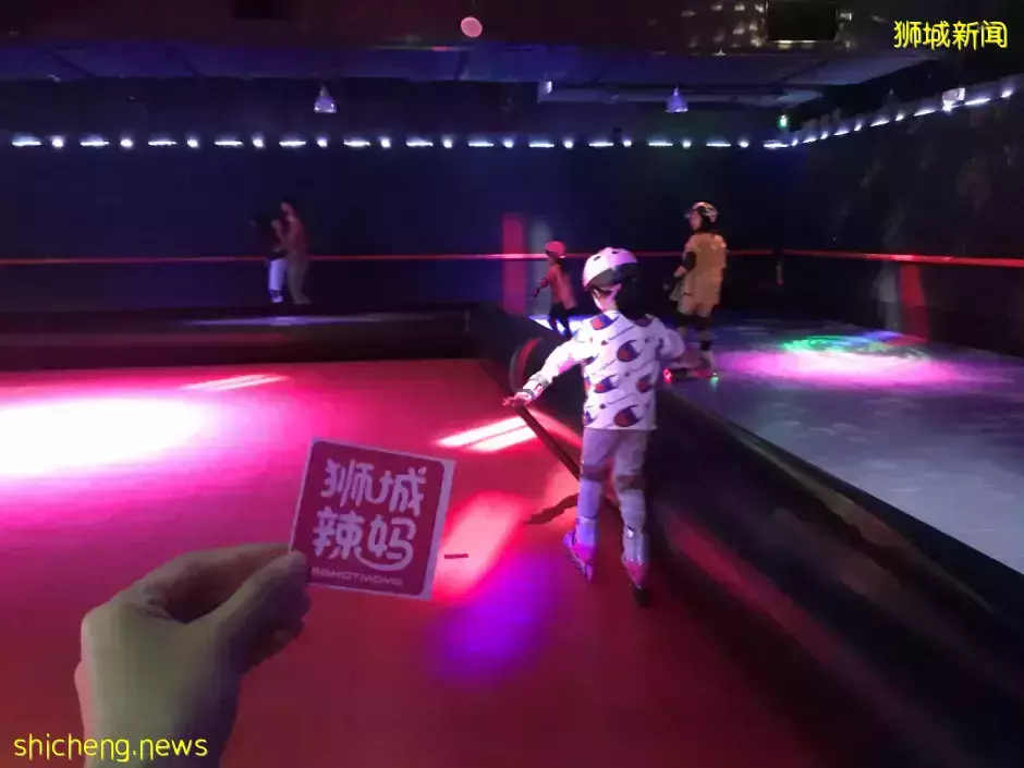 2小時$12新!新加坡最大的旱冰場,竟然是複古夜店風,娃和媽都嗨到不想回家