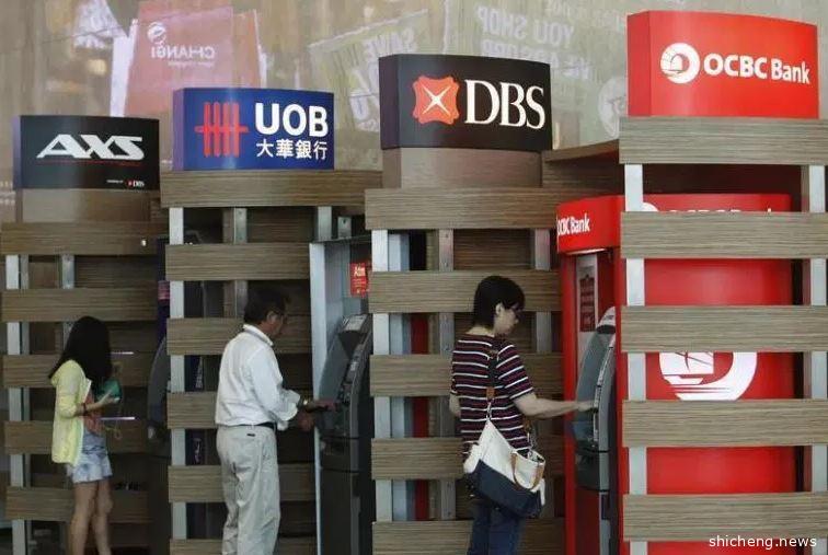 如果你不知道！去银行的客户现在也必须戴口罩才能进入