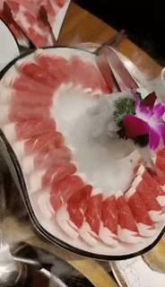 小尾羊疯了,全场菜品五折,就此一天