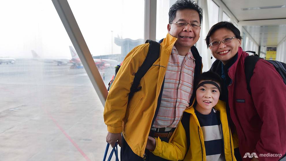 天生无耳被遗弃　中国孤儿在新加坡找到一个家