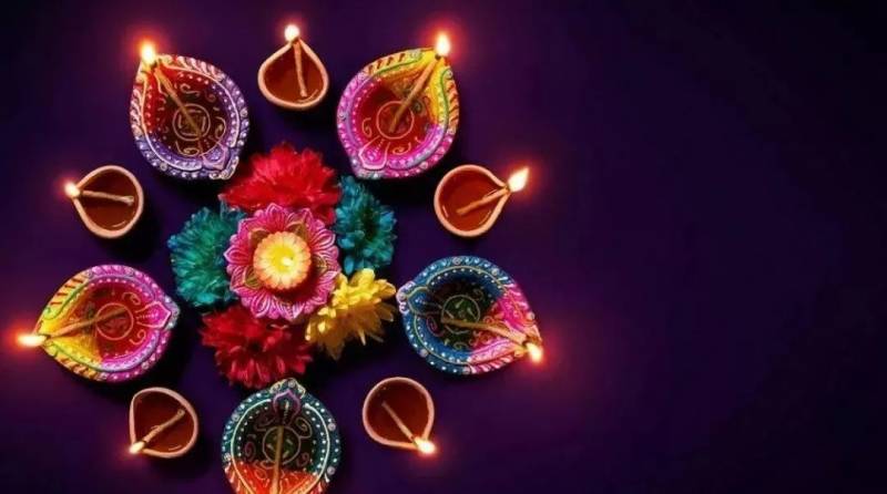 隆重盛大的“屠妖節” —— 以萬展燈火，慶祝光明和正義